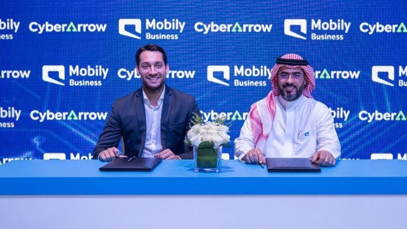 سايبر آرو (CyberArrow) تعلن شراكتها الإستراتيجية مع موبايلي لتستفيد من حل الحوكمة وإدارة المخاطر والامتثال (GRC) المدعوم بالذكاء الاصطناعي المقدم من سايبر آرو في معرض بلاك هات 2023